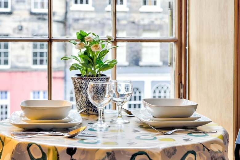 Royal Mile Apartment For Two - Location, Location!