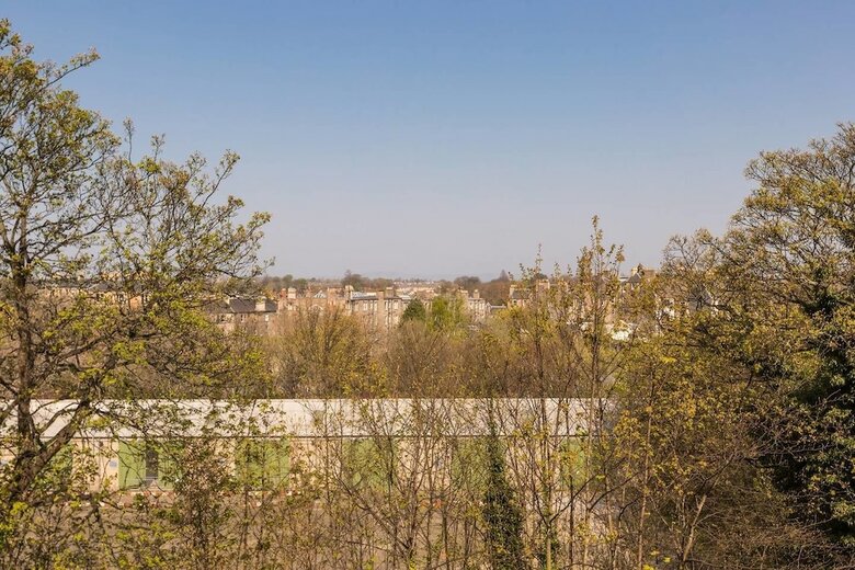 Apartamentos Lovely New Town 2-bedroom Flat With Fireplace