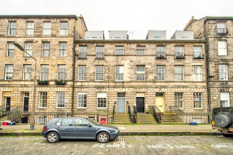 City Centre Georgian Maindoor 2bed/2bath Apartment