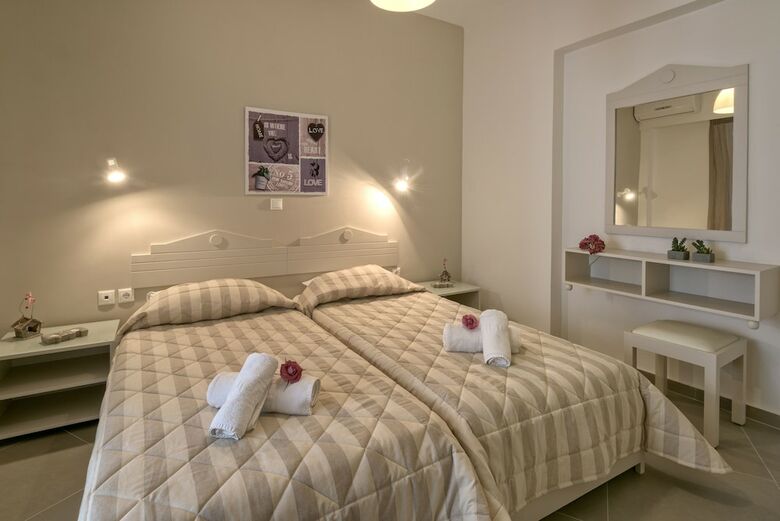 Aloe Apartments & Studios