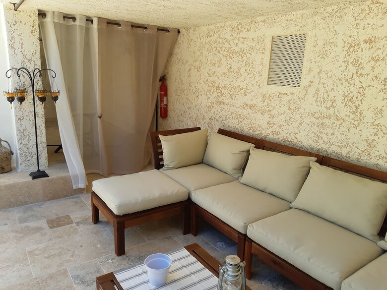 Villa La Licorne Piscine, Jacuzzi, Massages,tennis