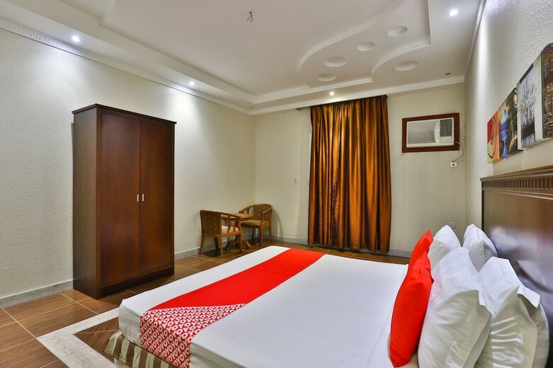 Oyo 215 Wassan International Hotel