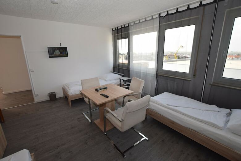 Hostal Messezimmer Ab Apartments