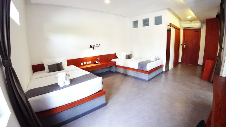 Aparthotel Hotel Records