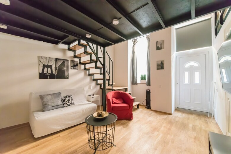 Oasis Apartments - Akacfa Street Studios