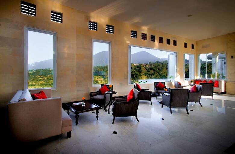 Hotel Saranam Resort And Spa