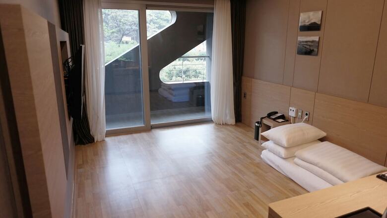 Hotel Artstay Seogwipo Harbor