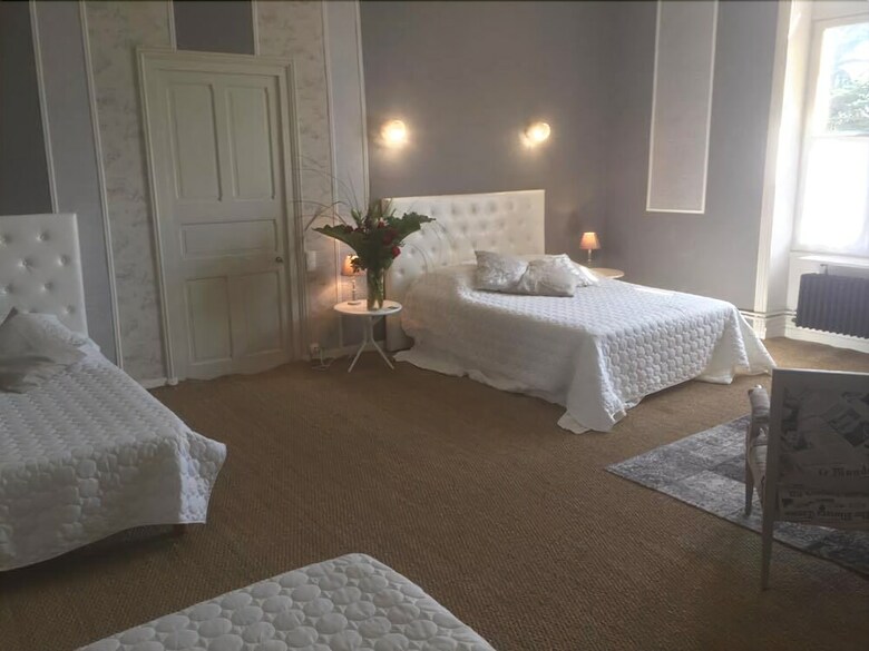 Hotel Chambres D'h�tes Manoir Le Mingreaud