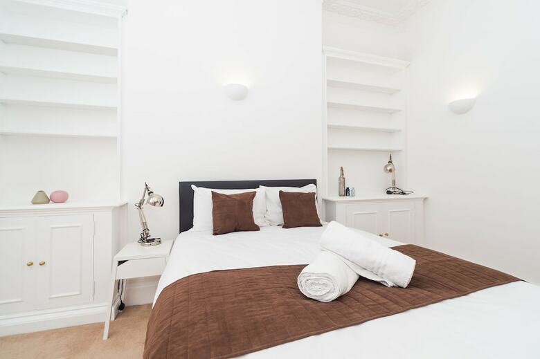 Pml Apartments Montpelier Street