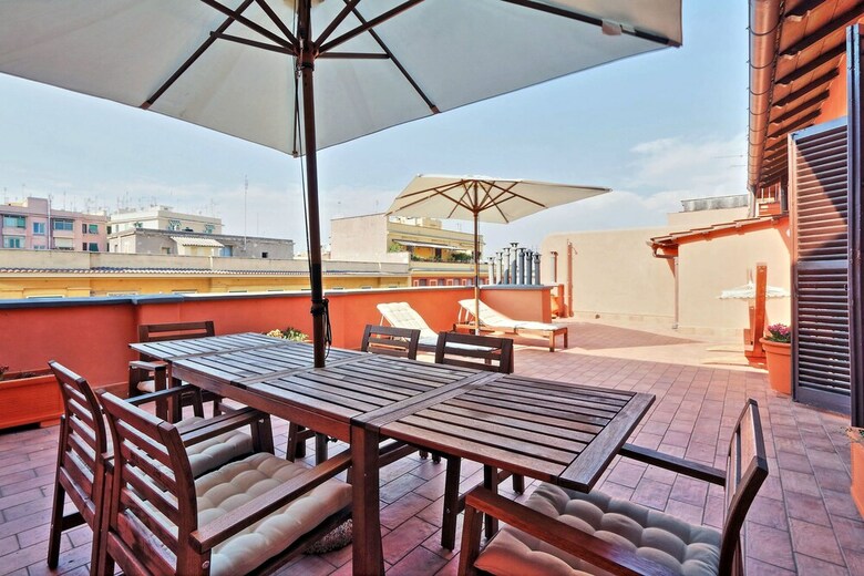 Vatican Luxapart Terrace - My Extra Home