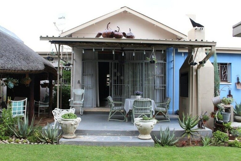 Hotel Mirabel Guesthouse