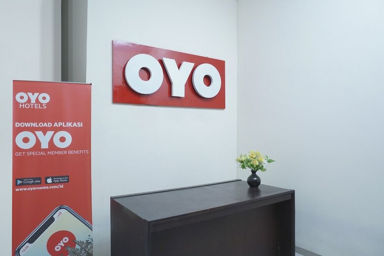 Hotel Oyo 895 Mahameru Residence