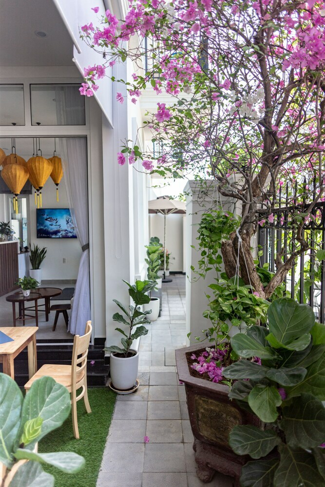 Mer Villa & Hotel Da Nang