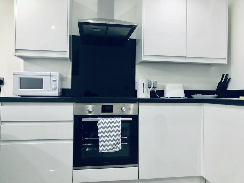 Snapos Luxury Serviced Apartments Shield House