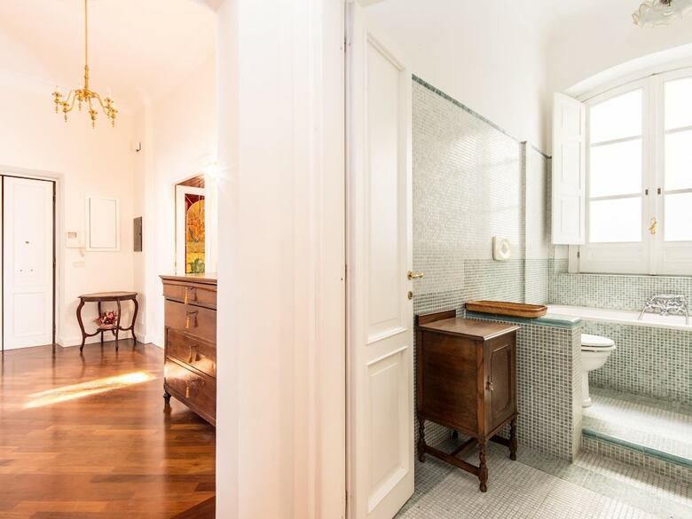 Rsh Luxury Vatican Four Bedroom Apartment