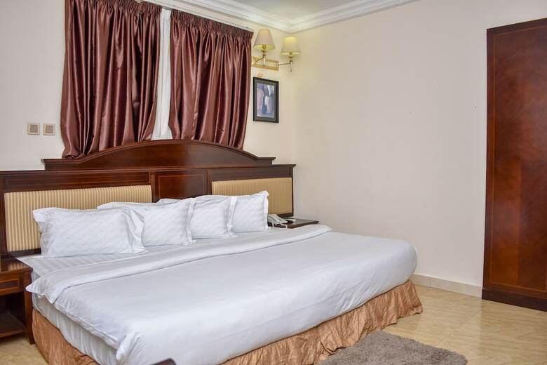 Sonant Court Hotel