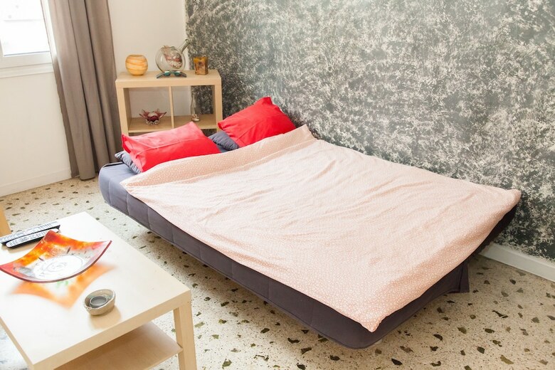 Beautiful Apartment Near Keramikossubway
