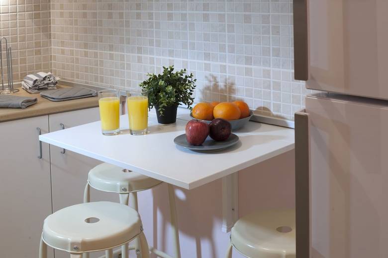 Ambelokipi. Spacious Sunny Apartment