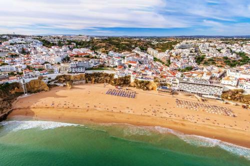 Hostal Son Of A Beach Hostel