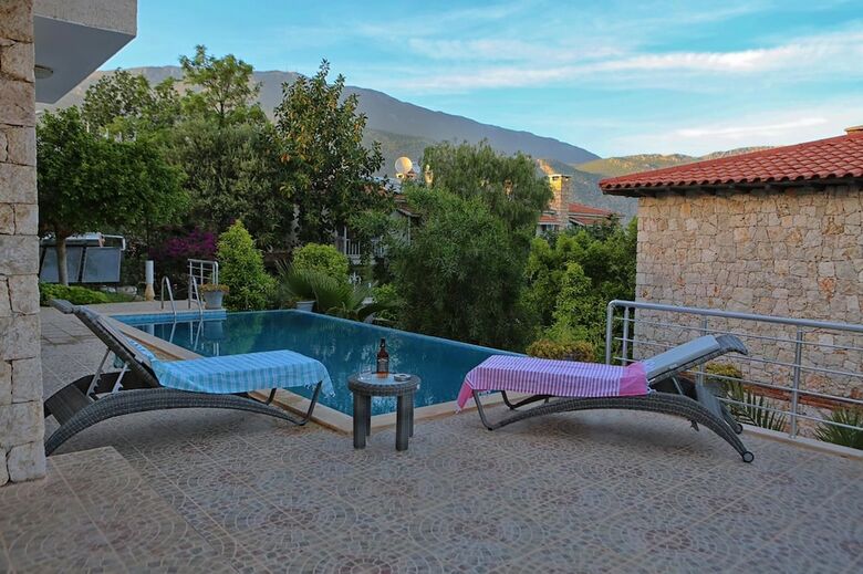 Merla Kas Villa Otelleri