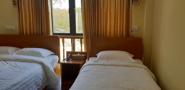 Inle Strand Hotel