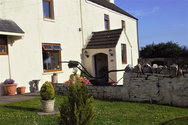 Bed & Breakfast Plas Newydd Farm