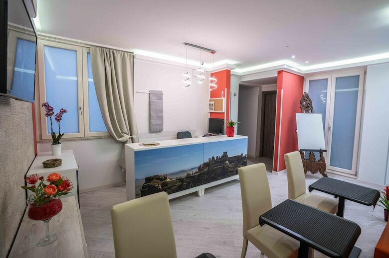 Rocca Di Cerere Apartments