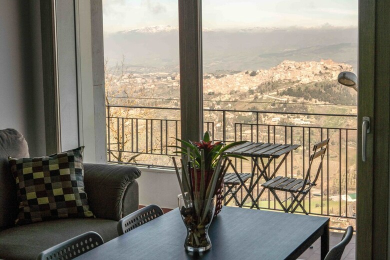 Rocca Di Cerere Apartments