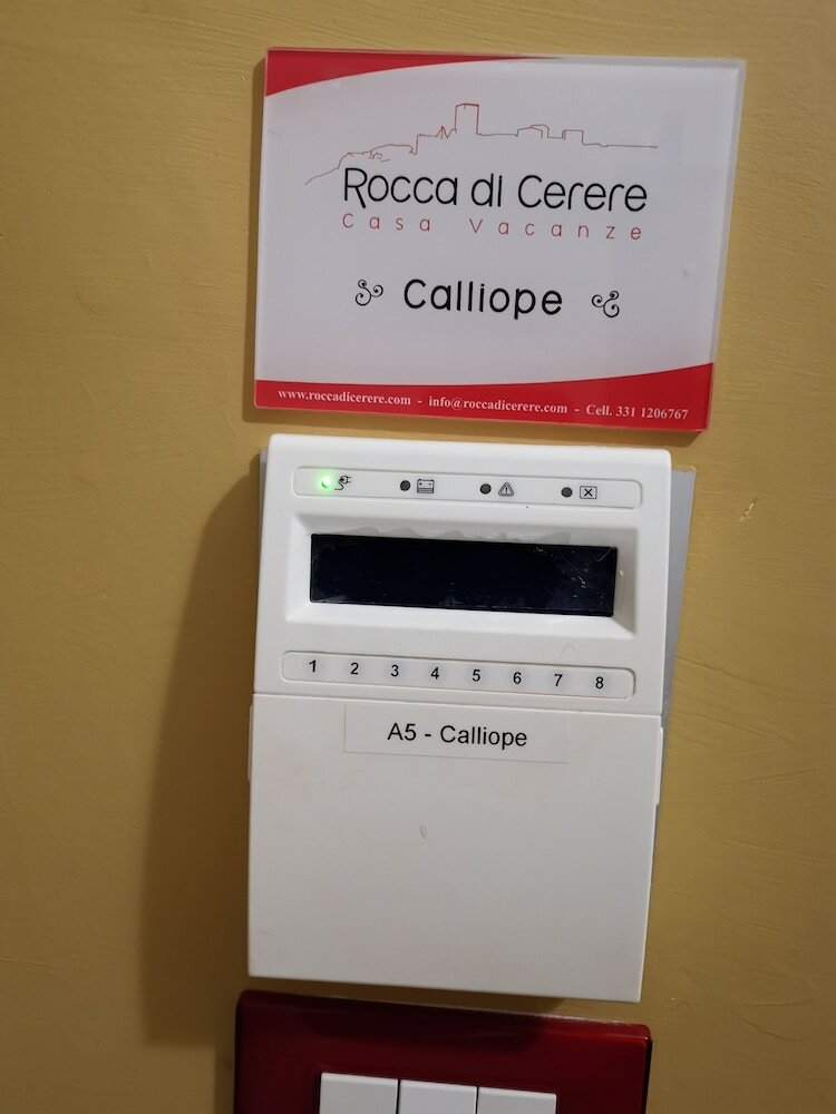 Rocca Di Cerere Apartments