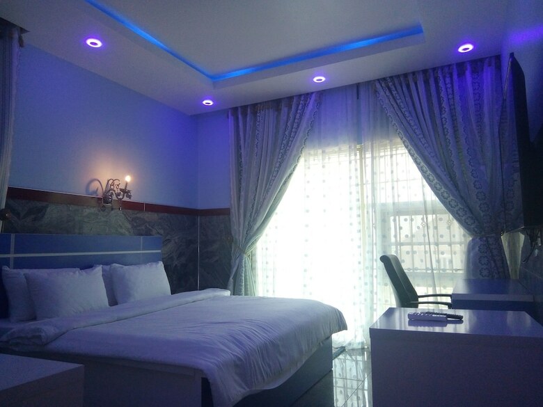 Hotel Heavenly Royal Apartments