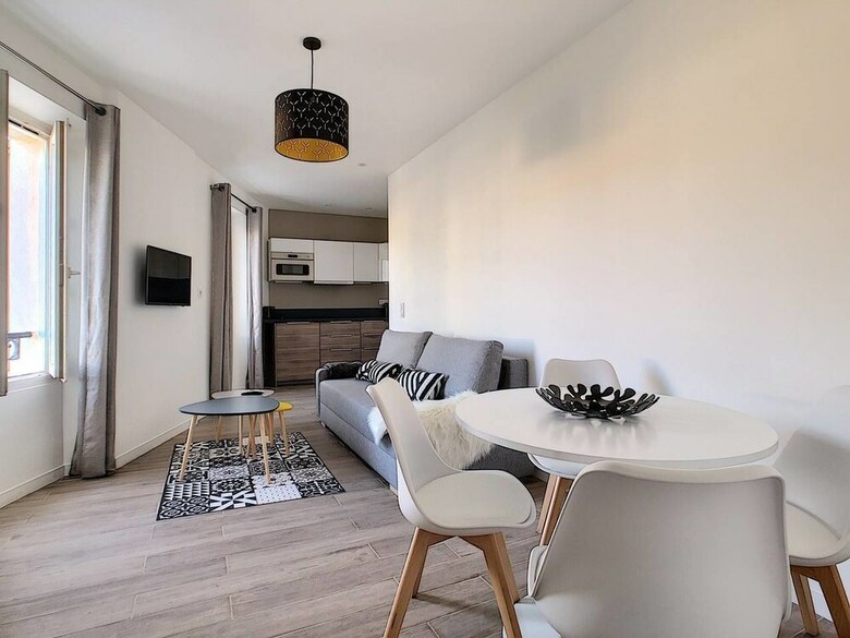Beautiful Apart, Private Building, Cannes Center