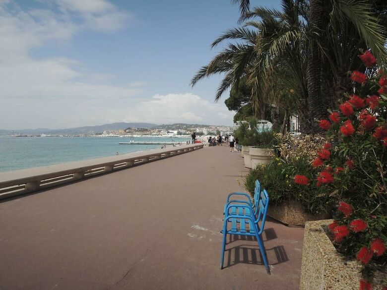 Beautiful Apart, Private Building, Cannes Center