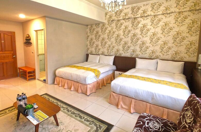 Bed & Breakfast Elug Homestay
