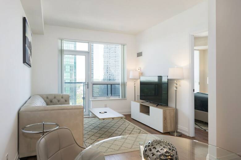 Hotel Metropolis Suites - Yonge Sheppard