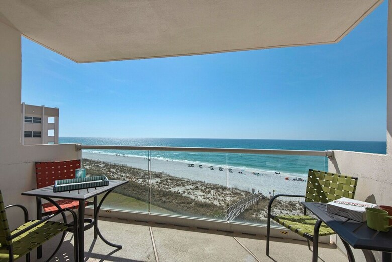 Regency Towers 702 West - Two Bedroom Condo