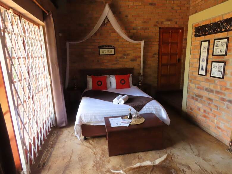 Bed & Breakfast Bush And Gables Lodge