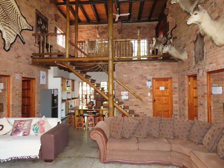 Bed & Breakfast Bush And Gables Lodge