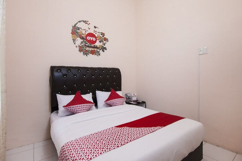Hotel Oyo 885 Tangkul Residence