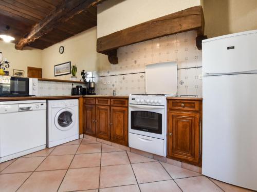 Holiday Home L Eguillere La Boussac