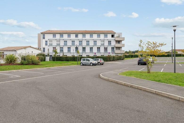 Aparthotel Park & Suites El�gance Cornebarrieu