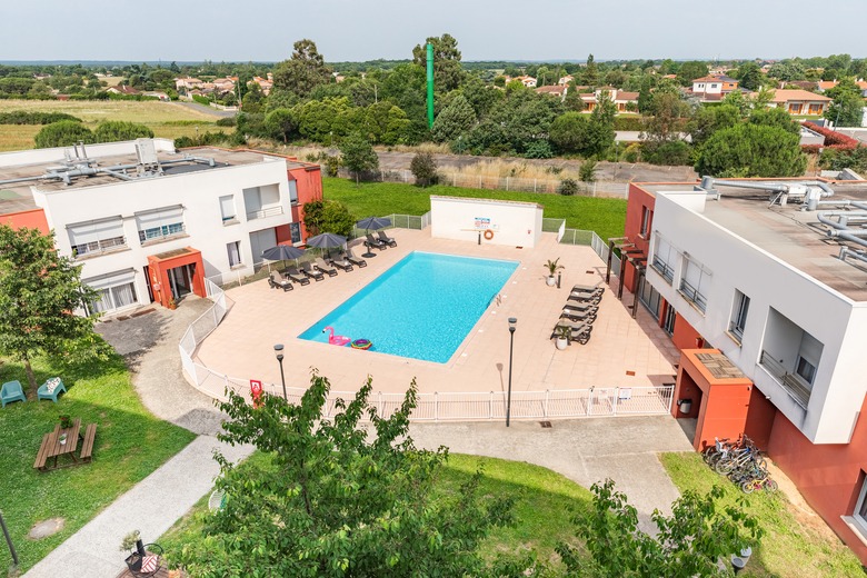 Aparthotel Park & Suites El�gance Cornebarrieu
