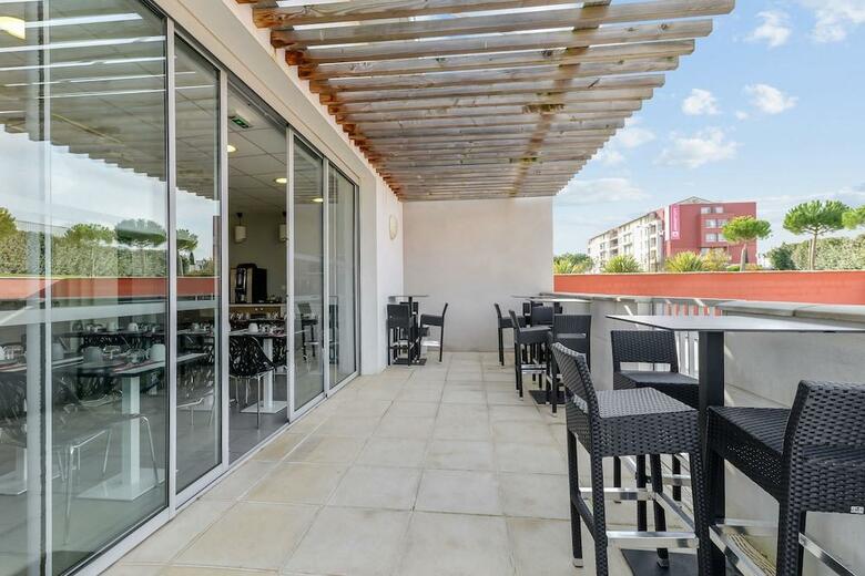 Aparthotel Park & Suites El�gance Cornebarrieu