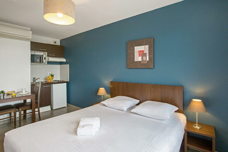 Aparthotel Park & Suites El�gance Cornebarrieu
