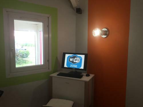 Hotel H�tel Balladins Troyes