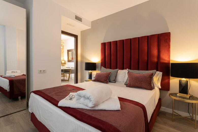 Apartamentos Bibo Suites Plaza Nueva