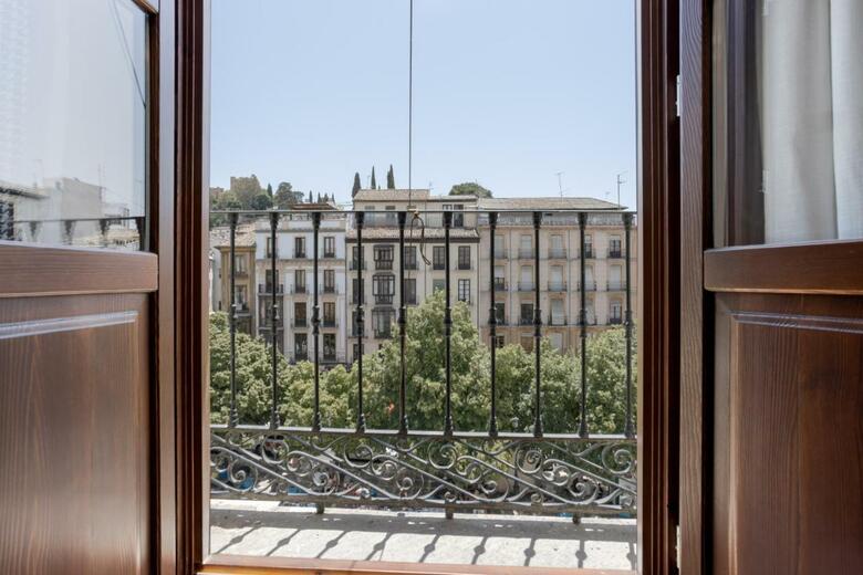 Apartamentos Bibo Suites Plaza Nueva