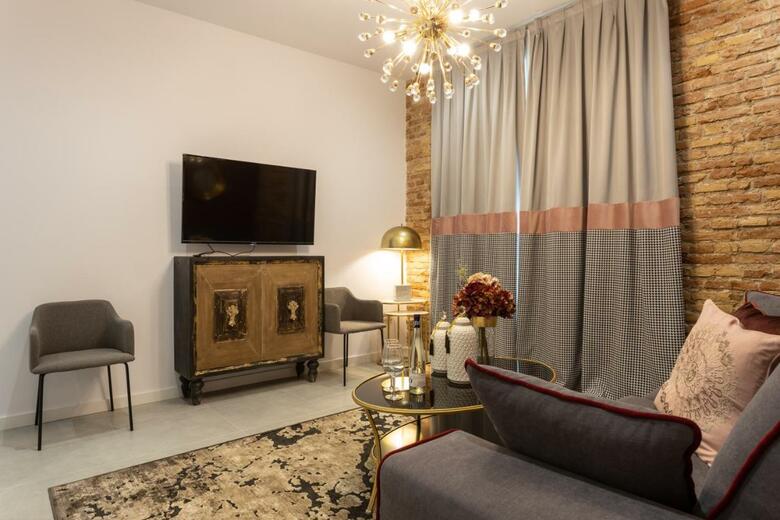 Apartamentos Bibo Suites Plaza Nueva