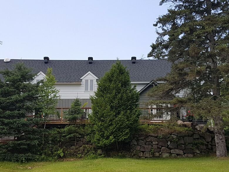 Posada Le Cedar Lodge