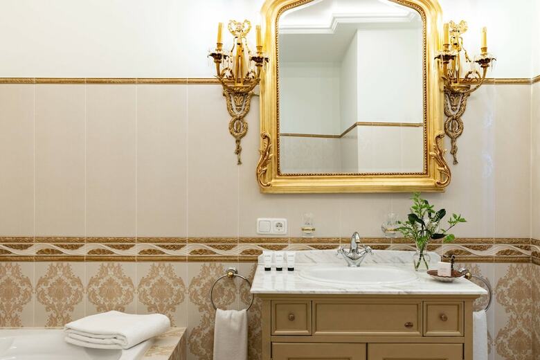 Hotel Schloss Lieser, Autograph Collection