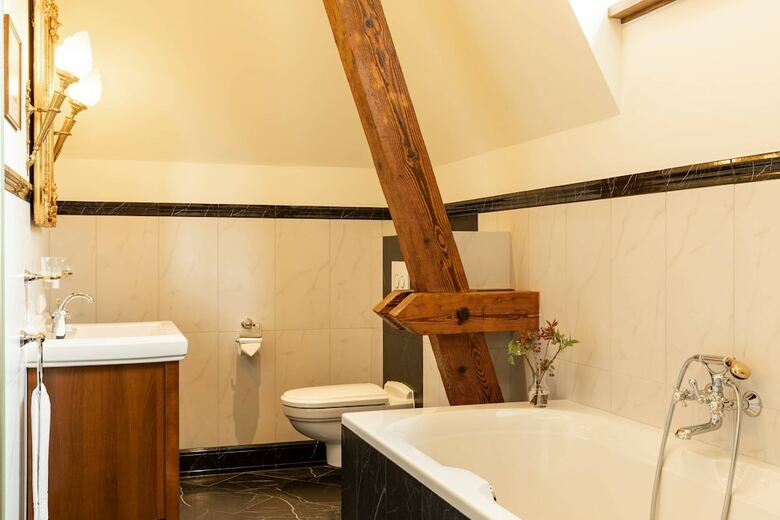 Hotel Schloss Lieser, Autograph Collection